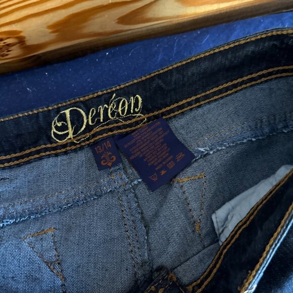 Women's Dereon Jeans Size 13/14 SlimStraight Blue Embossed Pockets - Picture 3 of 7